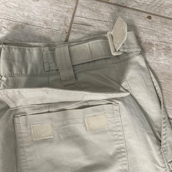 Columbia Hiking Shorts - Picture 5 of 6